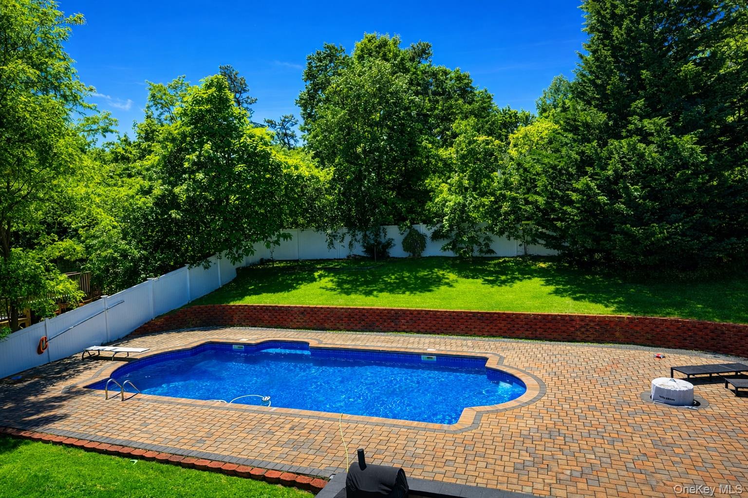 #4 photo, 132 Midwood Avenue, Nesconset , NY 11767