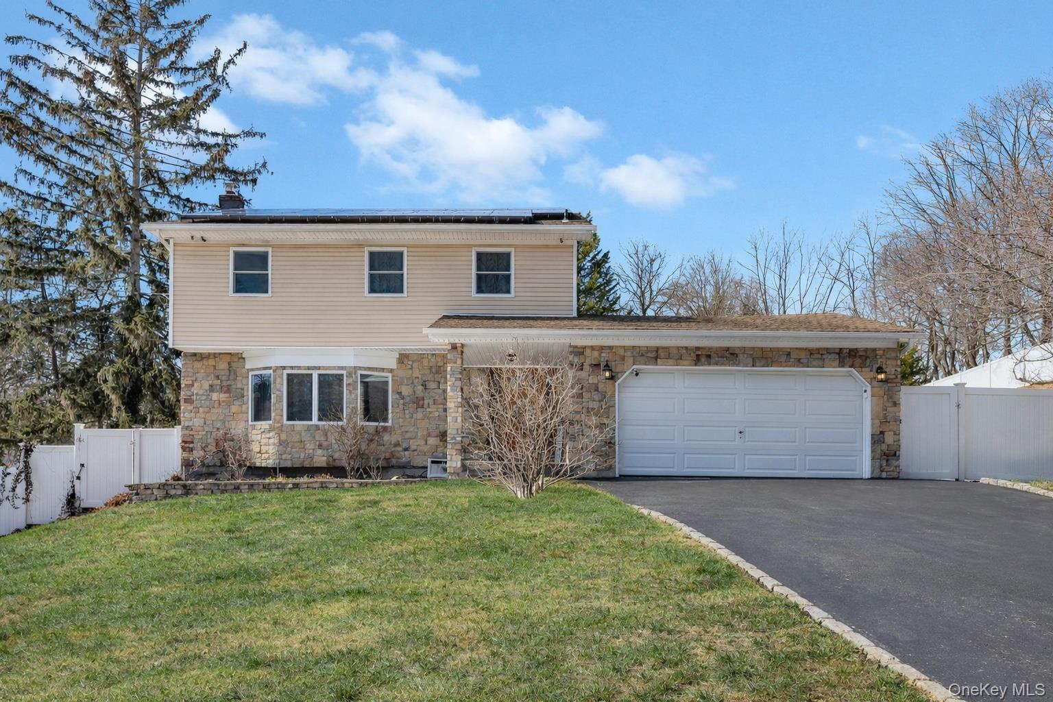 #8 photo, 132 Midwood Avenue, Nesconset , NY 11767