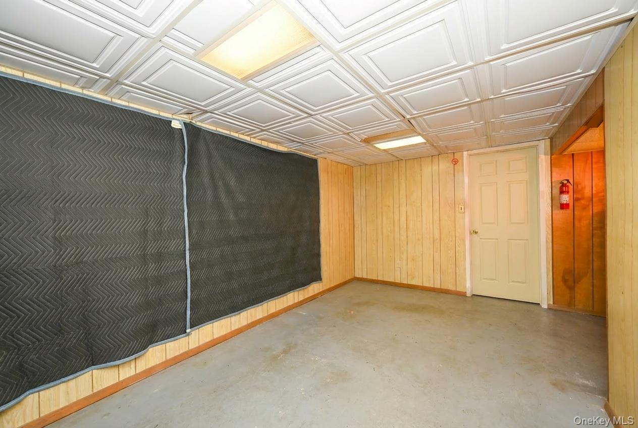 #10 photo, 72-19 72nd Street, Куинс ‖ Glendale , NY 11385