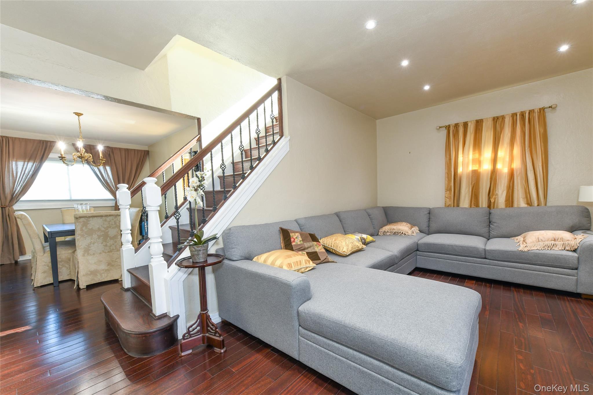 #15 photo, 131-07 Van Wyck Expressway, 뉴욕퀸즈 Jamaica , NY 11436