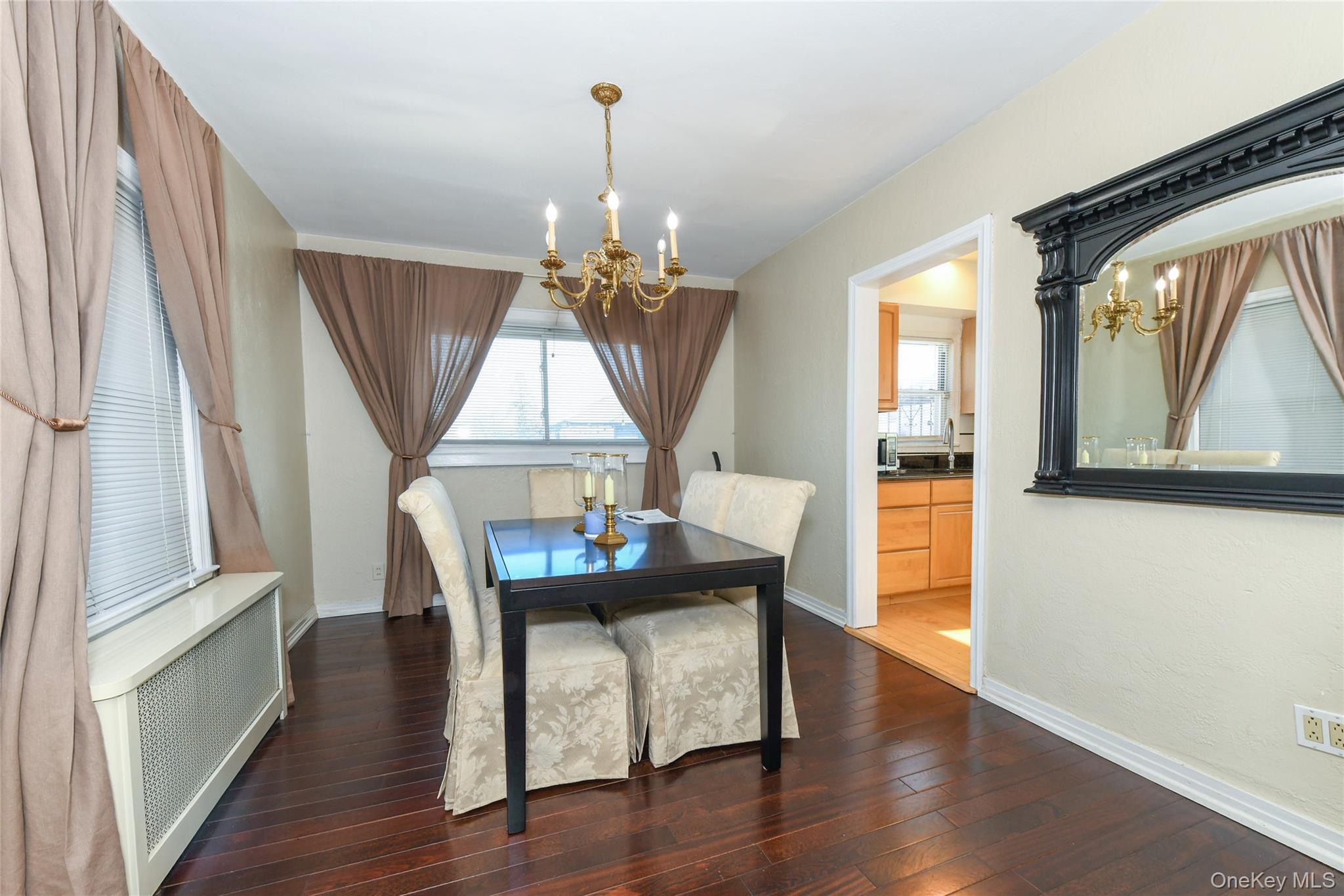 #16 photo, 131-07 Van Wyck Expressway, 뉴욕퀸즈 Jamaica , NY 11436