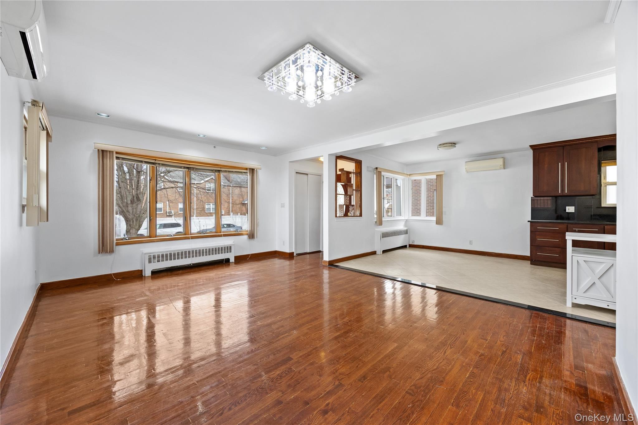 #4 photo, 198-06 51st Avenue, Fresh Meadows , NY 11365