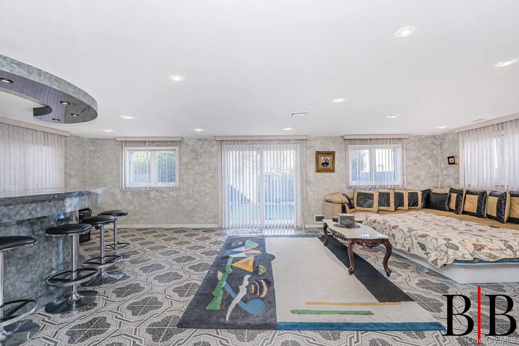 #15 photo, 215 Arkansas Drive, 브루클린 Brooklyn , NY 11234