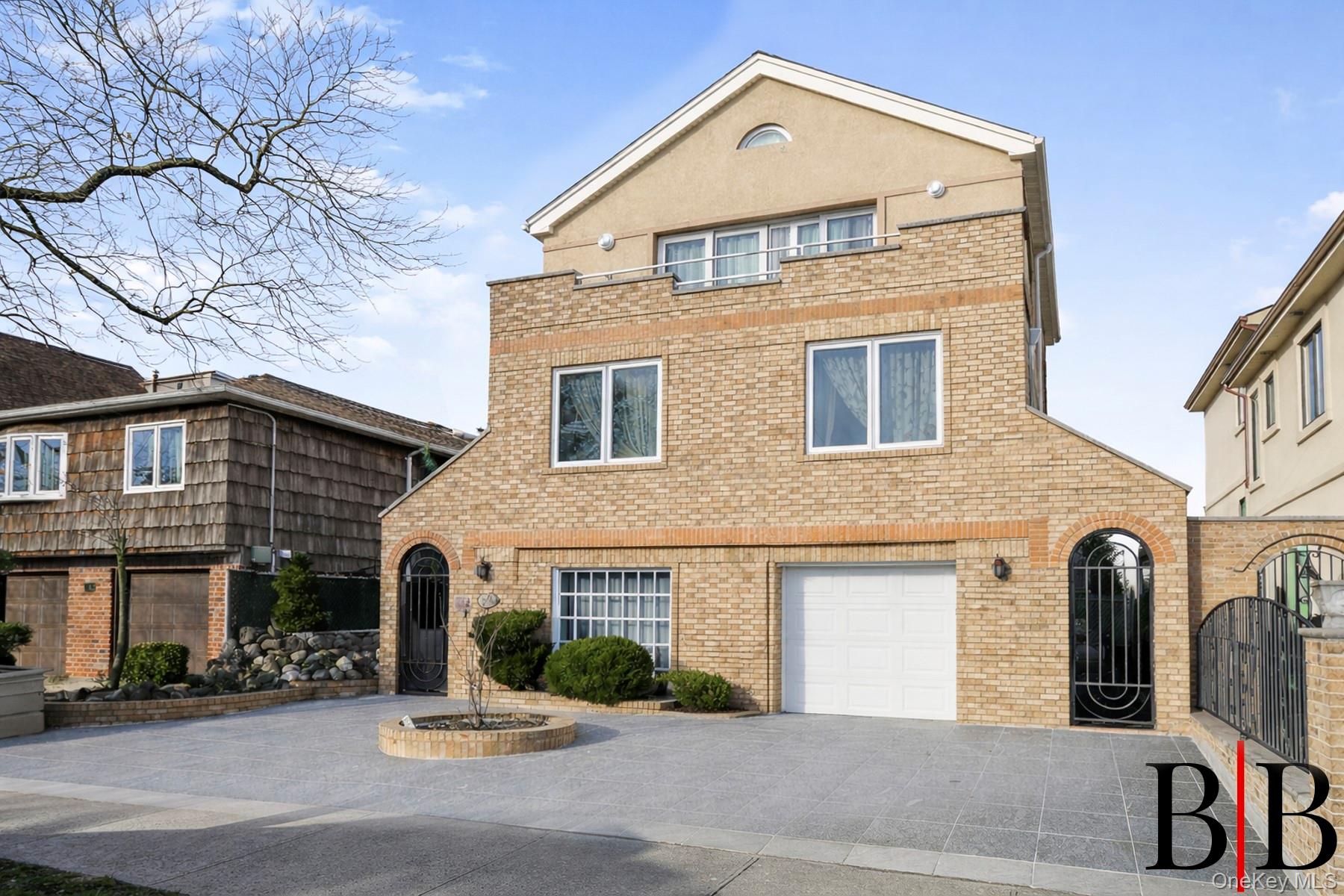 #2 photo, 215 Arkansas Drive, 브루클린 Brooklyn , NY 11234