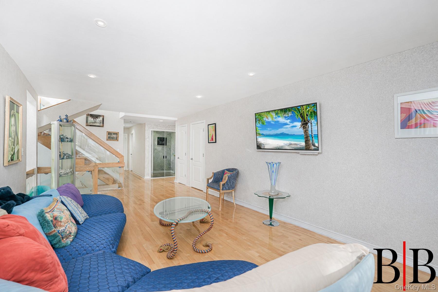 #20 photo, 215 Arkansas Drive, 브루클린 Brooklyn , NY 11234