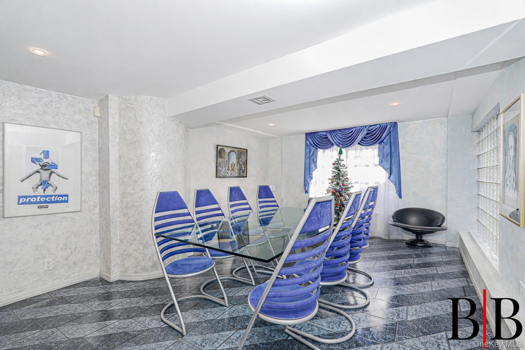 #6 photo, 215 Arkansas Drive, 브루클린 Brooklyn , NY 11234