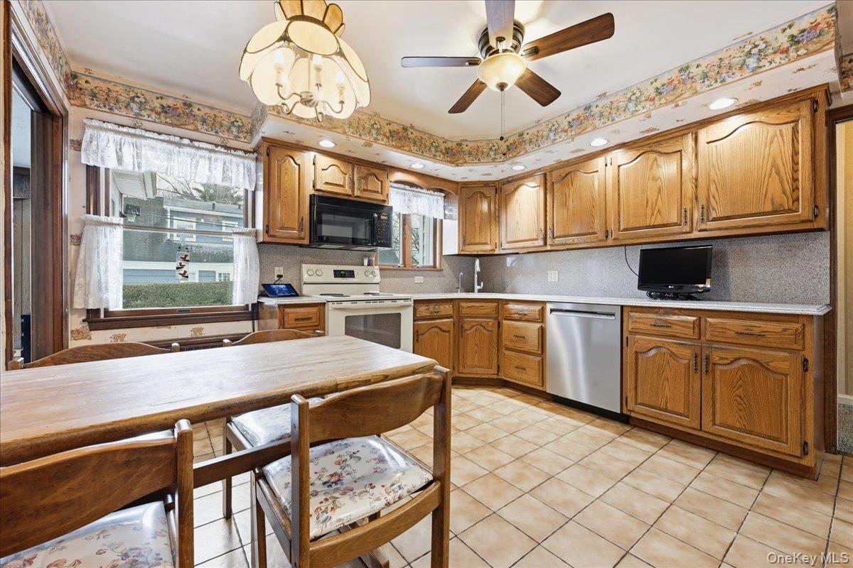 #10 photo, 8 Andover Court, 롱 아일랜드 Garden City , NY 11530