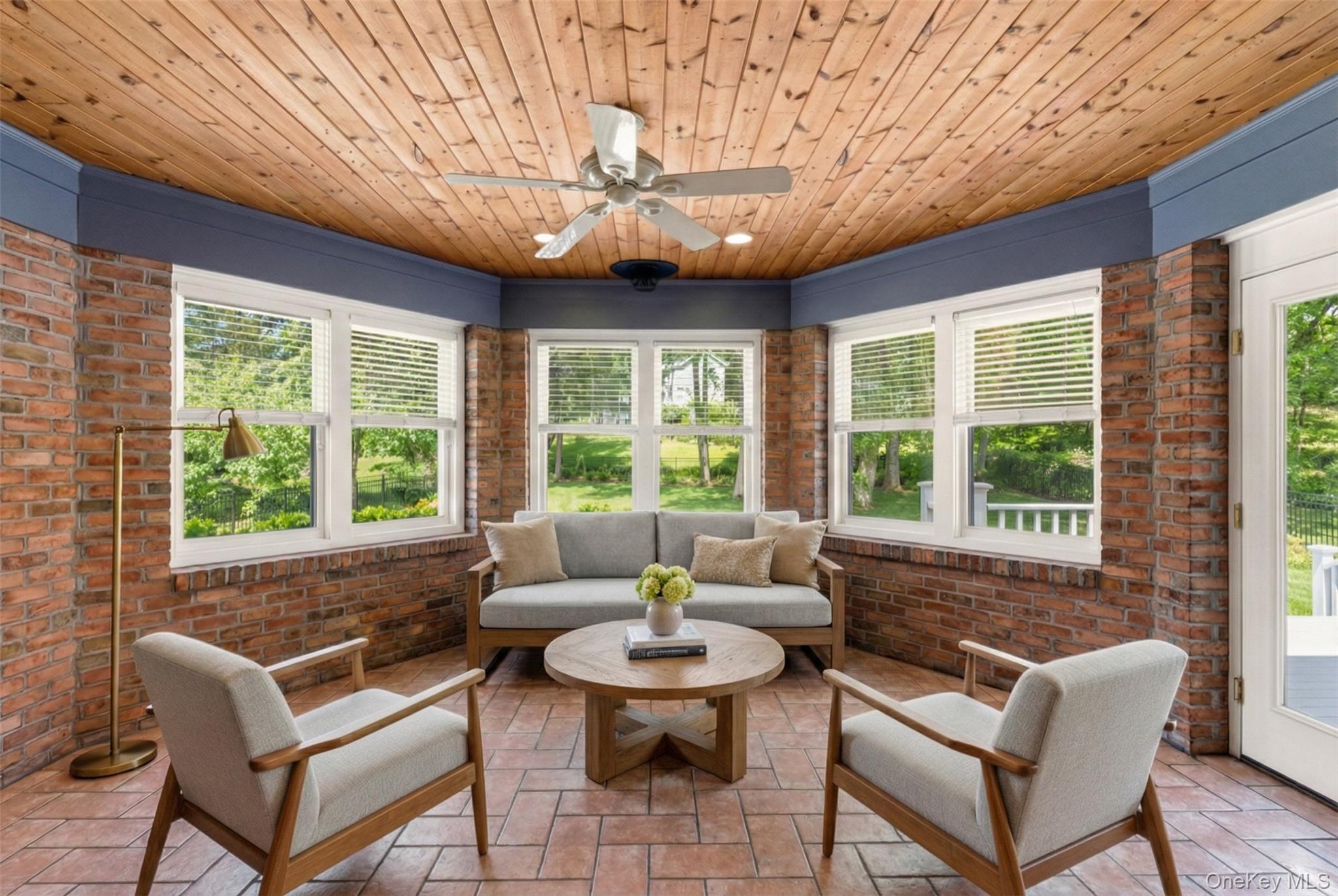 #15 photo, 9 Mariners Court, Саффолк ‖ Centerport , NY 11721