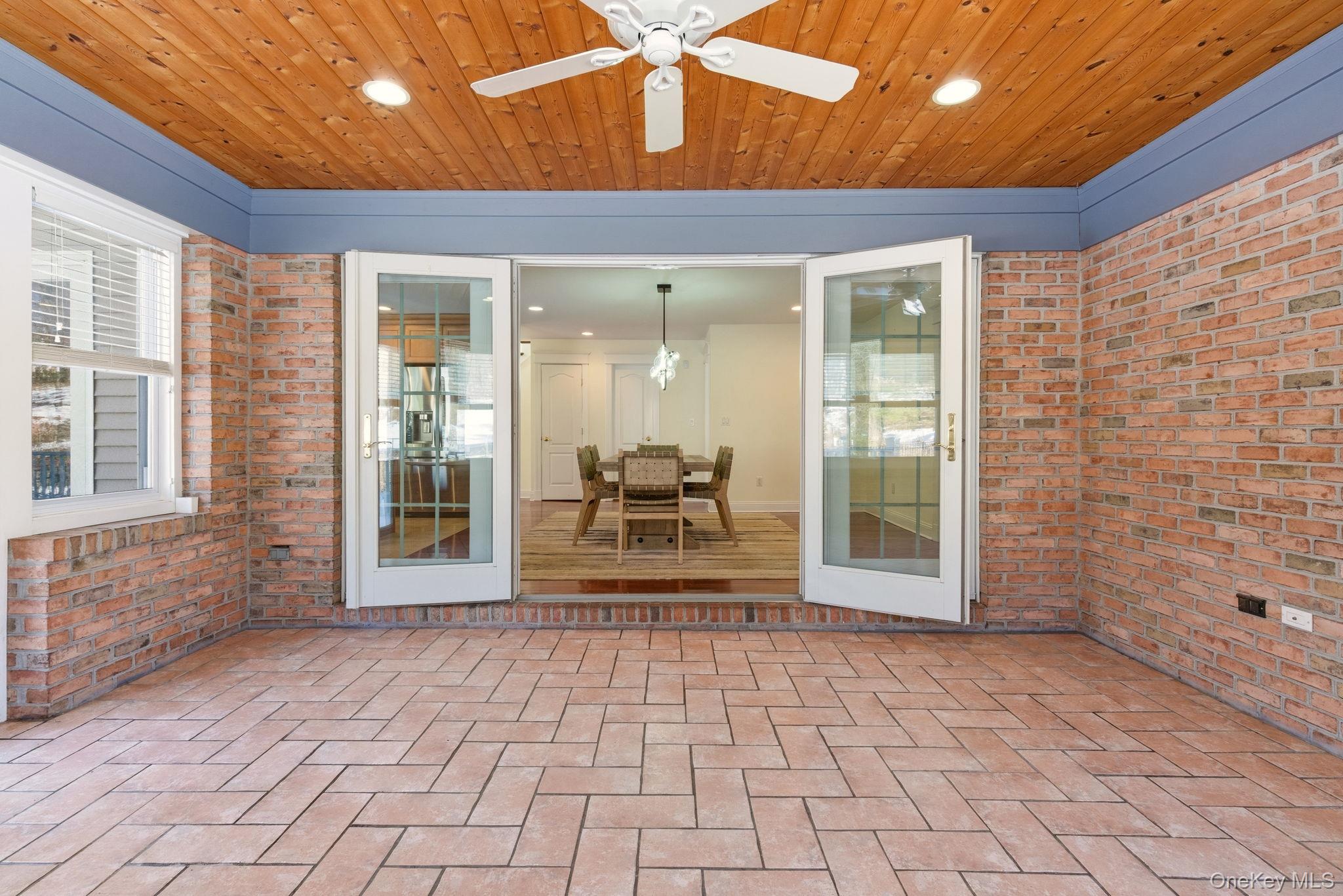 #17 photo, 9 Mariners Court, Саффолк ‖ Centerport , NY 11721