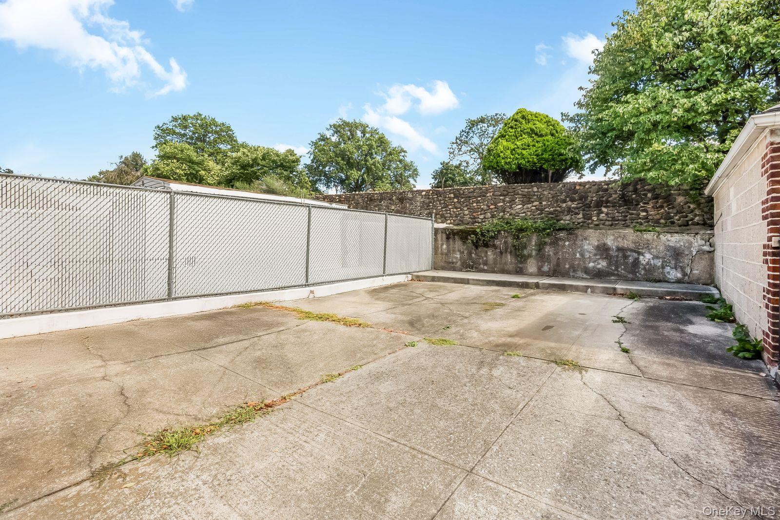 #17 photo, 64-42 60th Road, Maspeth , NY 11378