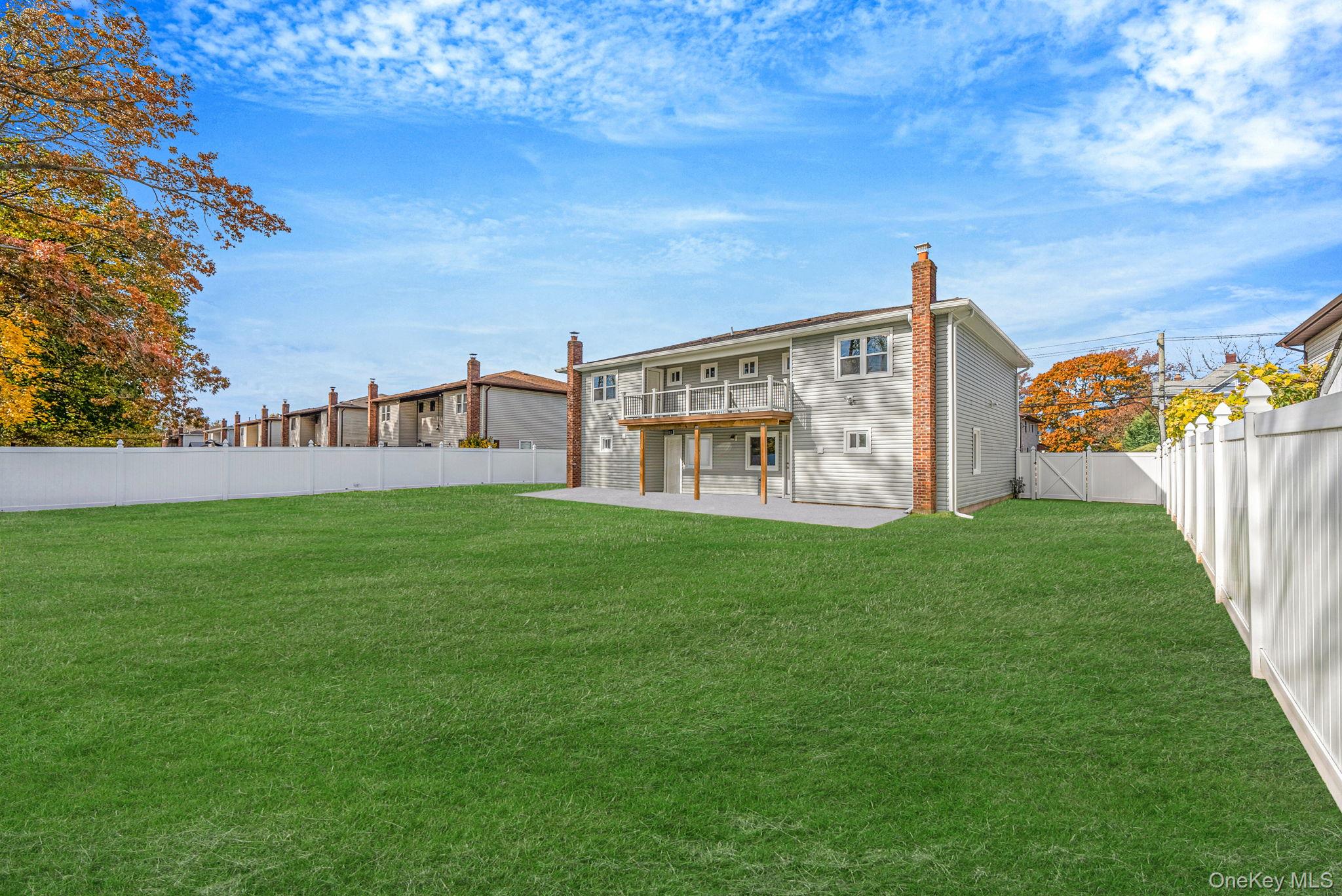 #16 photo, 54 Evergreen Street, מחוז סאפוק West Babylon , NY 11704