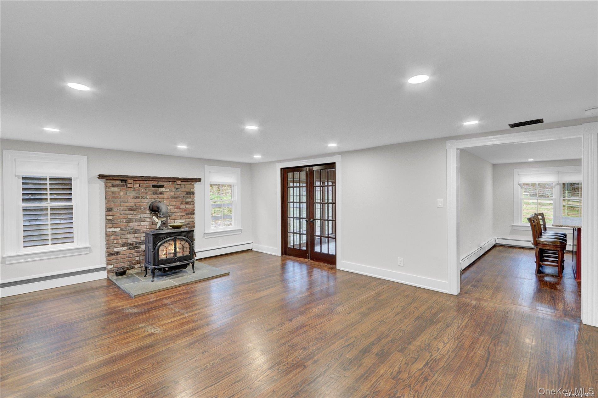 #9 photo, 42 Blydenburgh Lane, Stony Brook , NY 11790