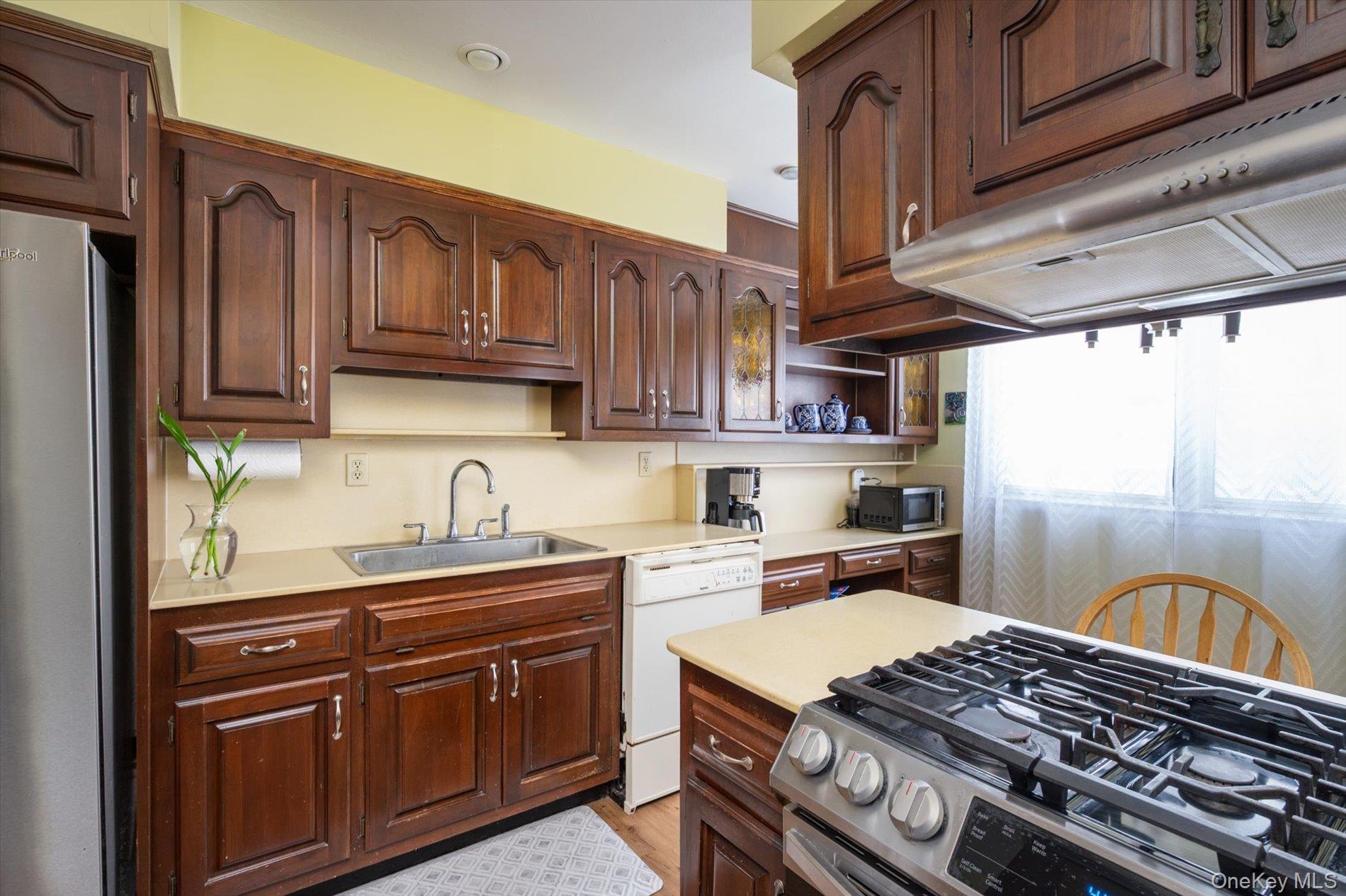 #10 photo, 49 Laurel Street, 롱 아일랜드 Northport , NY 11768