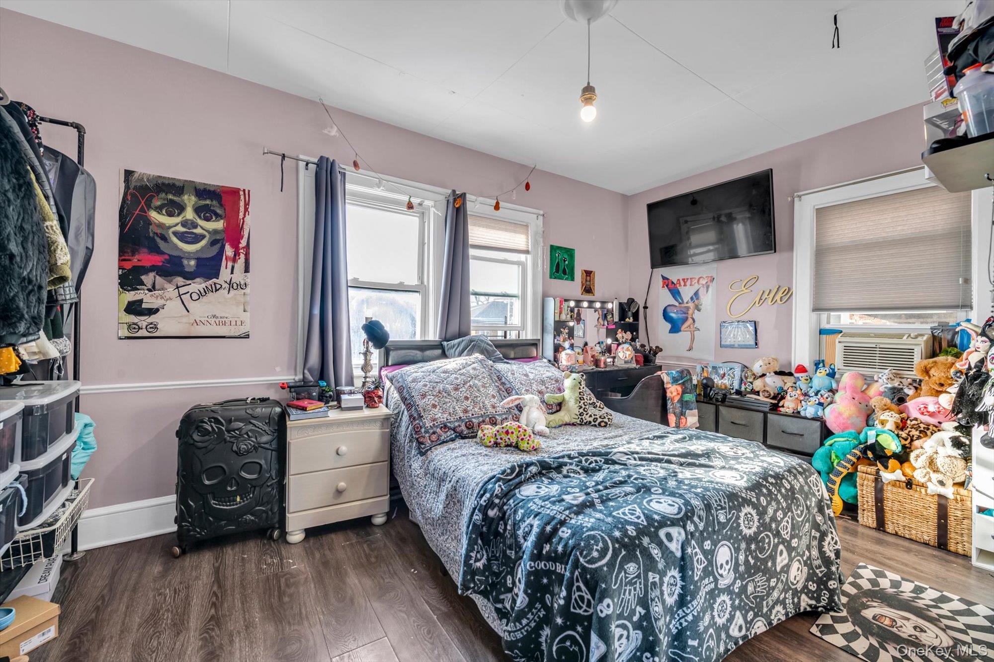 #8 photo, 42-28 189th Street, Flushing , NY 11358