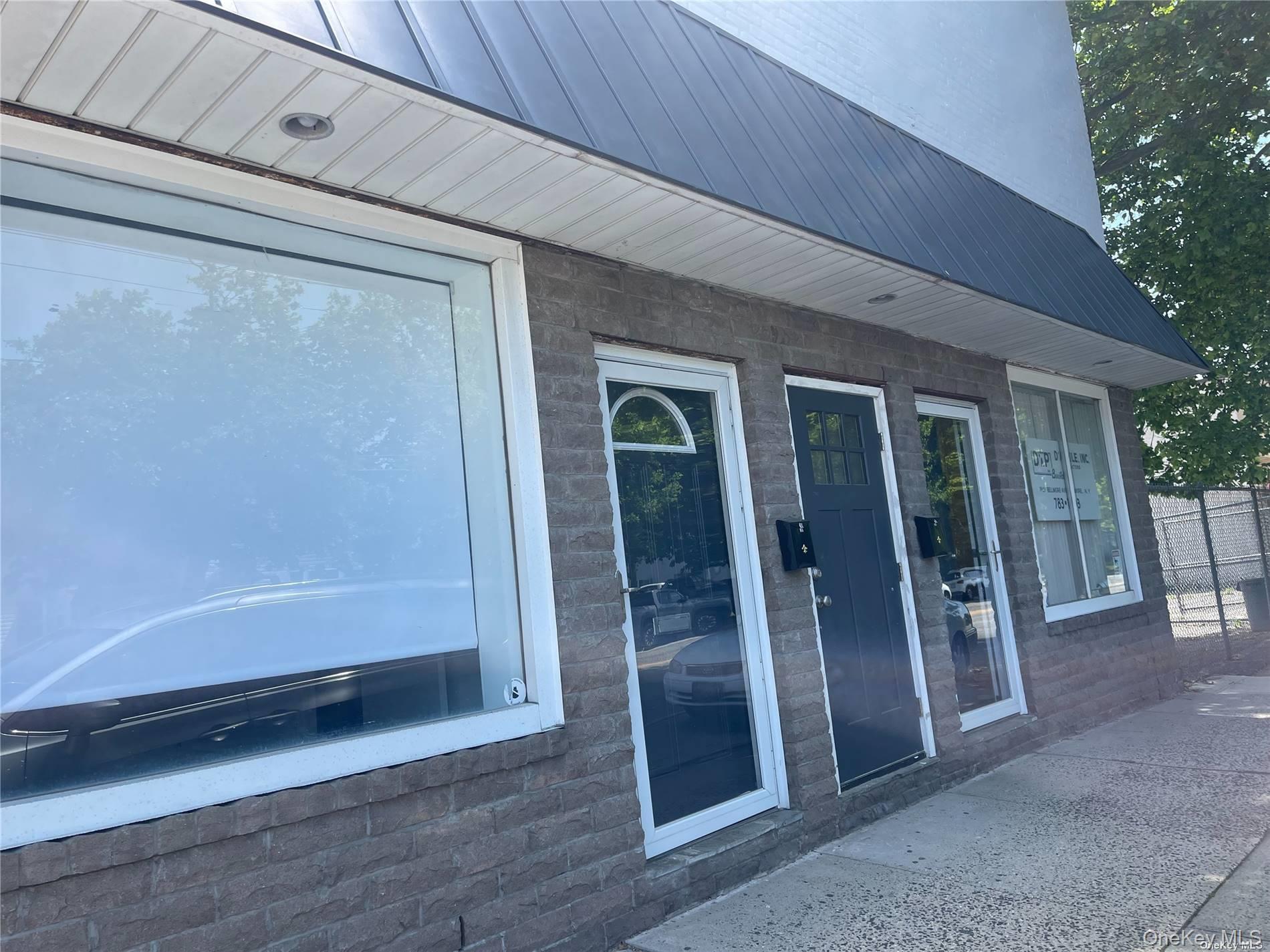 #1 photo, 1909 Bellmore Avenue, 롱 아일랜드 North Bellmore , NY 11710