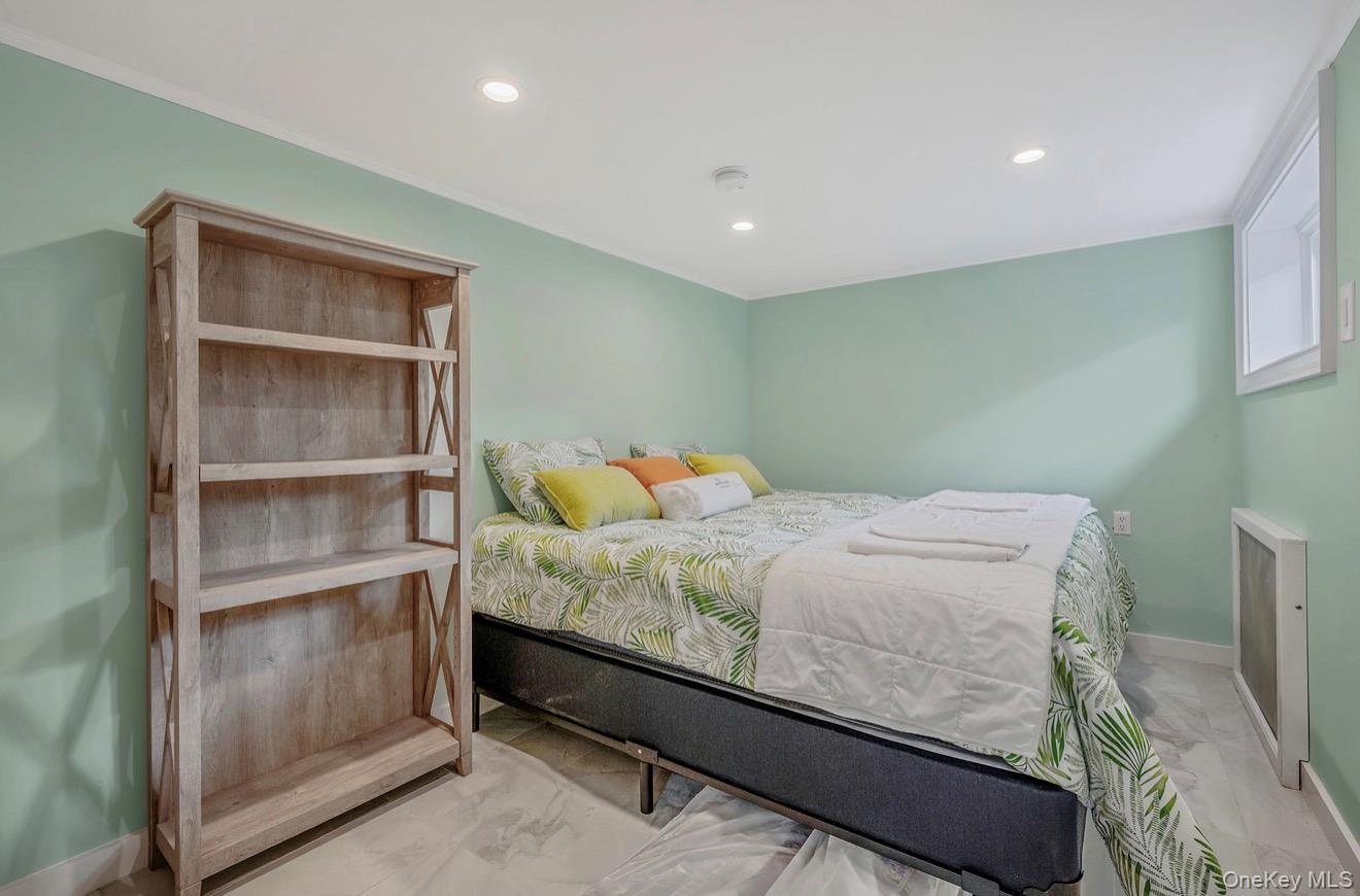 #19 photo, 74 Brookline Avenue, Long Beach , NY 11561