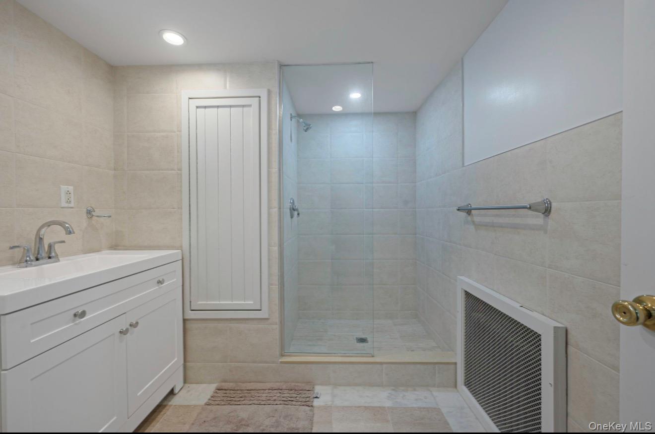 #20 photo, 74 Brookline Avenue, Long Beach , NY 11561