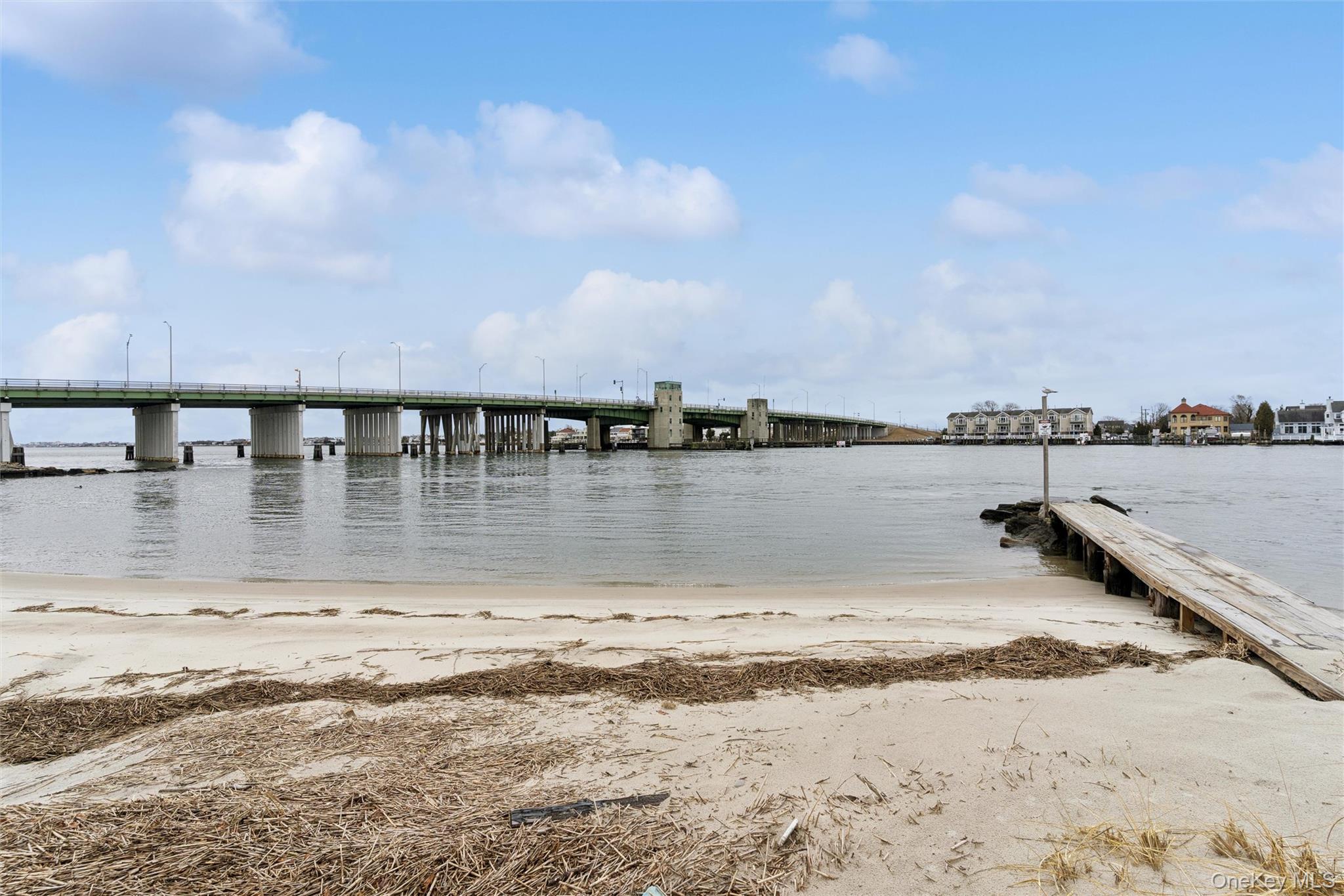 #18 photo, 167 Beach 3rd Street, Far Rockaway , NY 11691