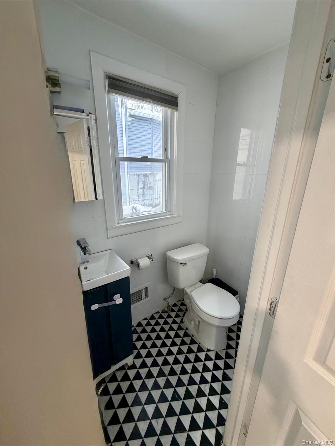 #6 photo, 167 Beach 3rd Street, কুইন্‌স Far Rockaway , NY 11691