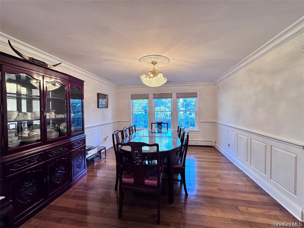 #8 photo, 35 Moss Lane, नासाउ काउंटी Jericho , NY 11753