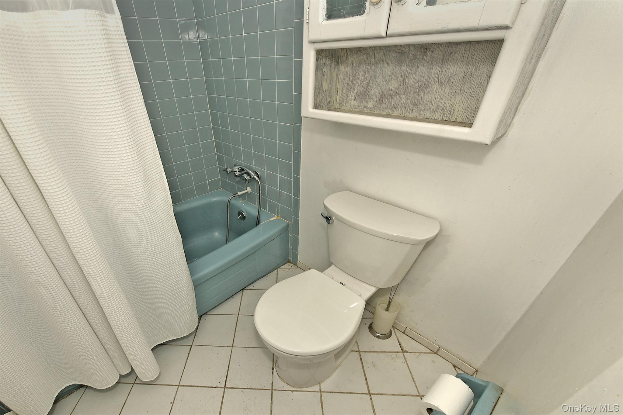 #11 photo, 14 Pocket Court, Northport , NY 11768