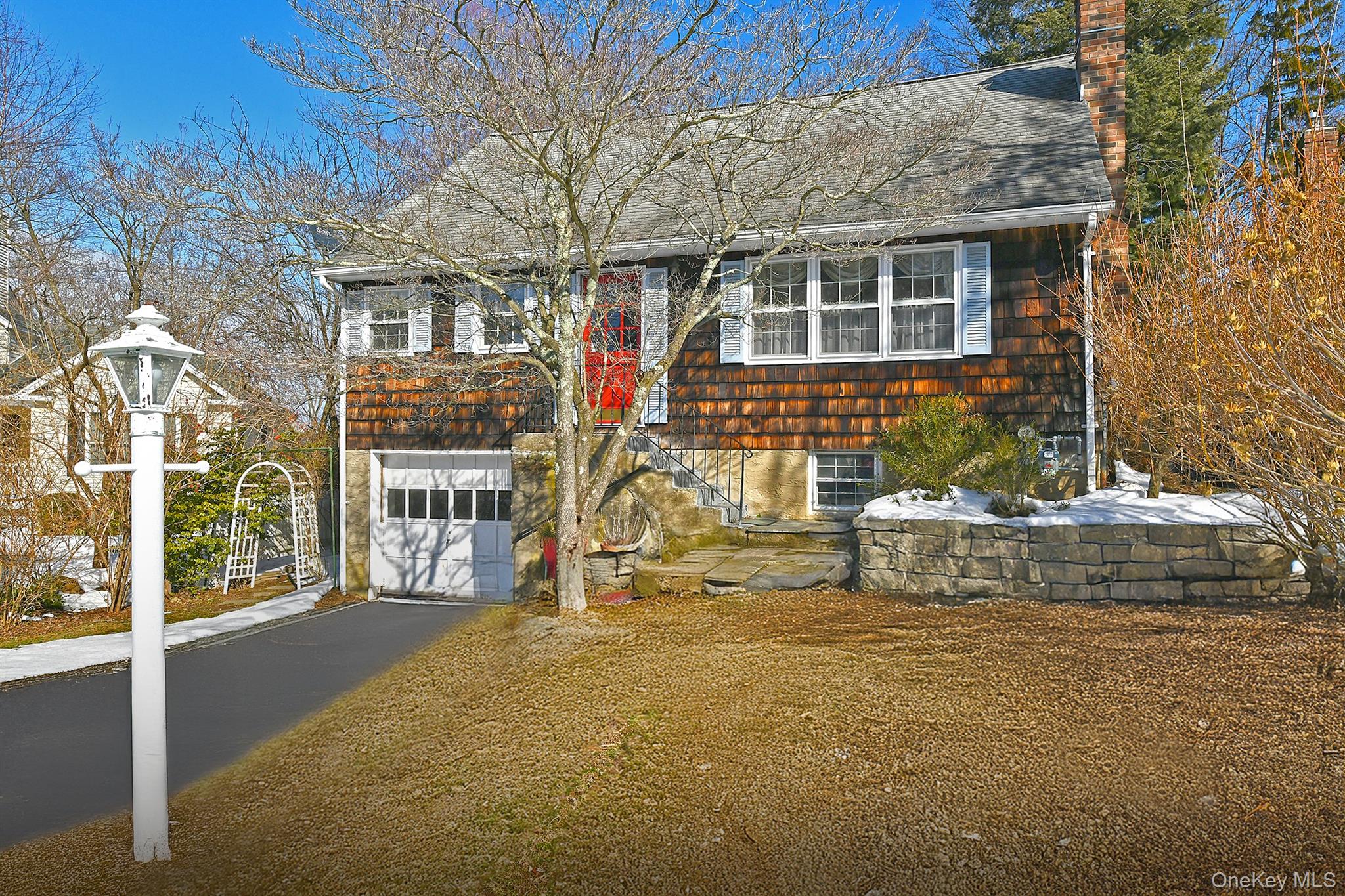 #2 photo, 14 Pocket Court, Northport , NY 11768