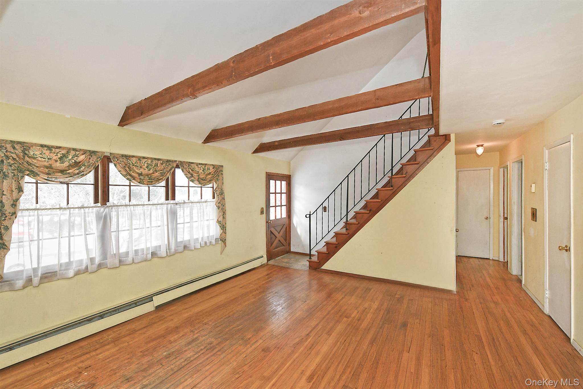 #6 photo, 14 Pocket Court, Northport , NY 11768