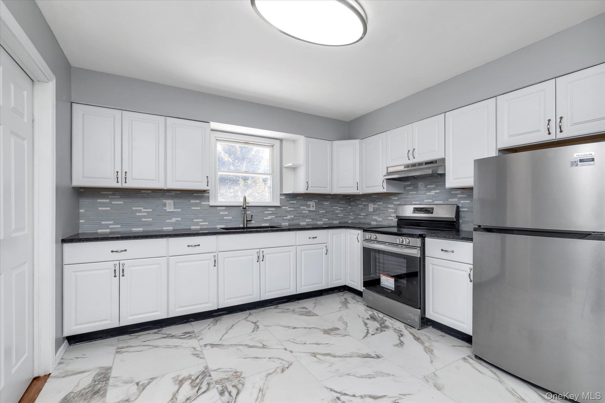 #8 photo, 27 Marlo Lane, Hauppauge , NY 11788