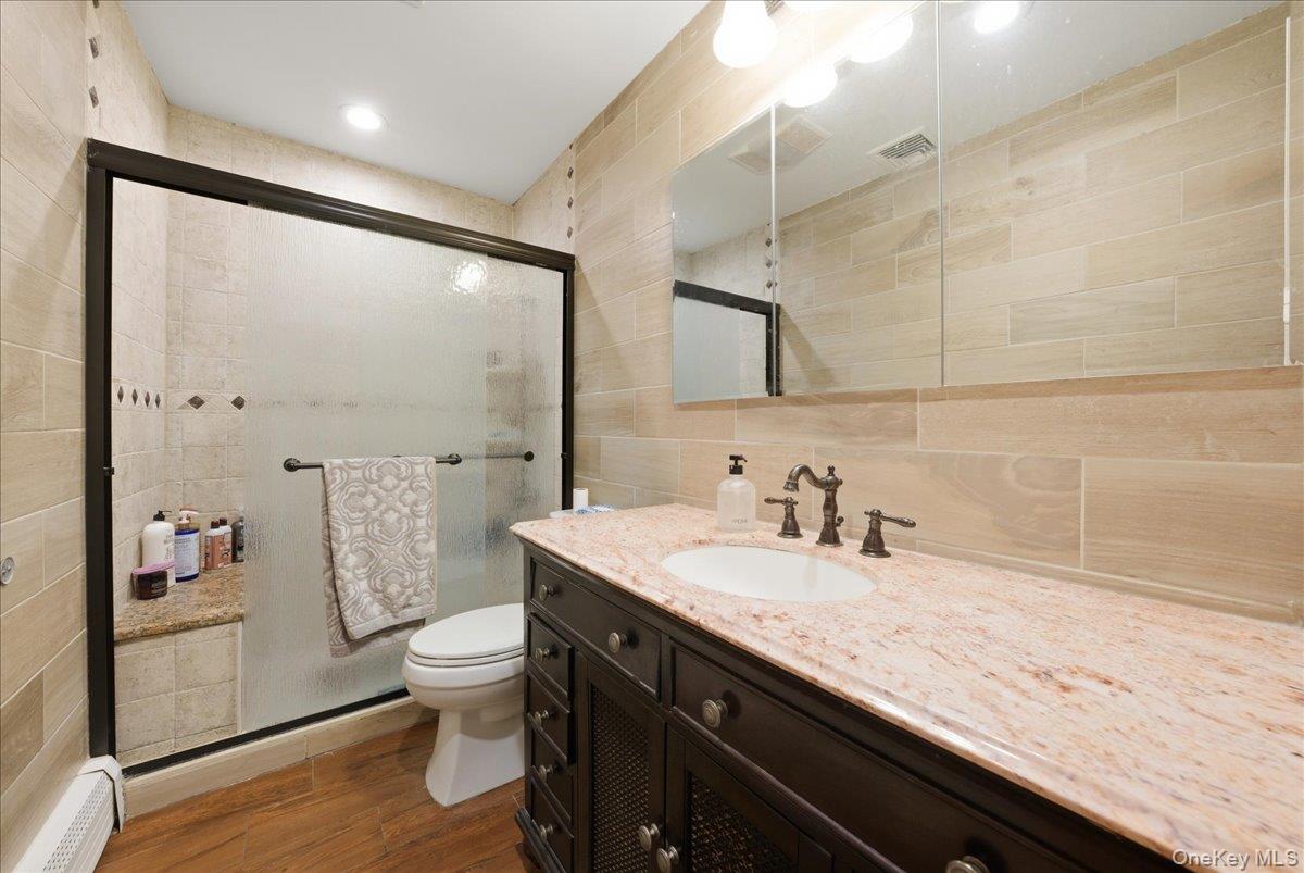 #16 photo, 101 Jetmore Place, Massapequa , NY 11758