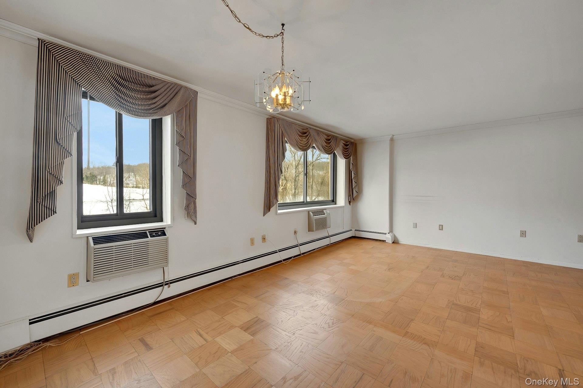 #10 photo, 100 E Hartsdale Avenue, 뉴욕주 Hartsdale , NY 10530