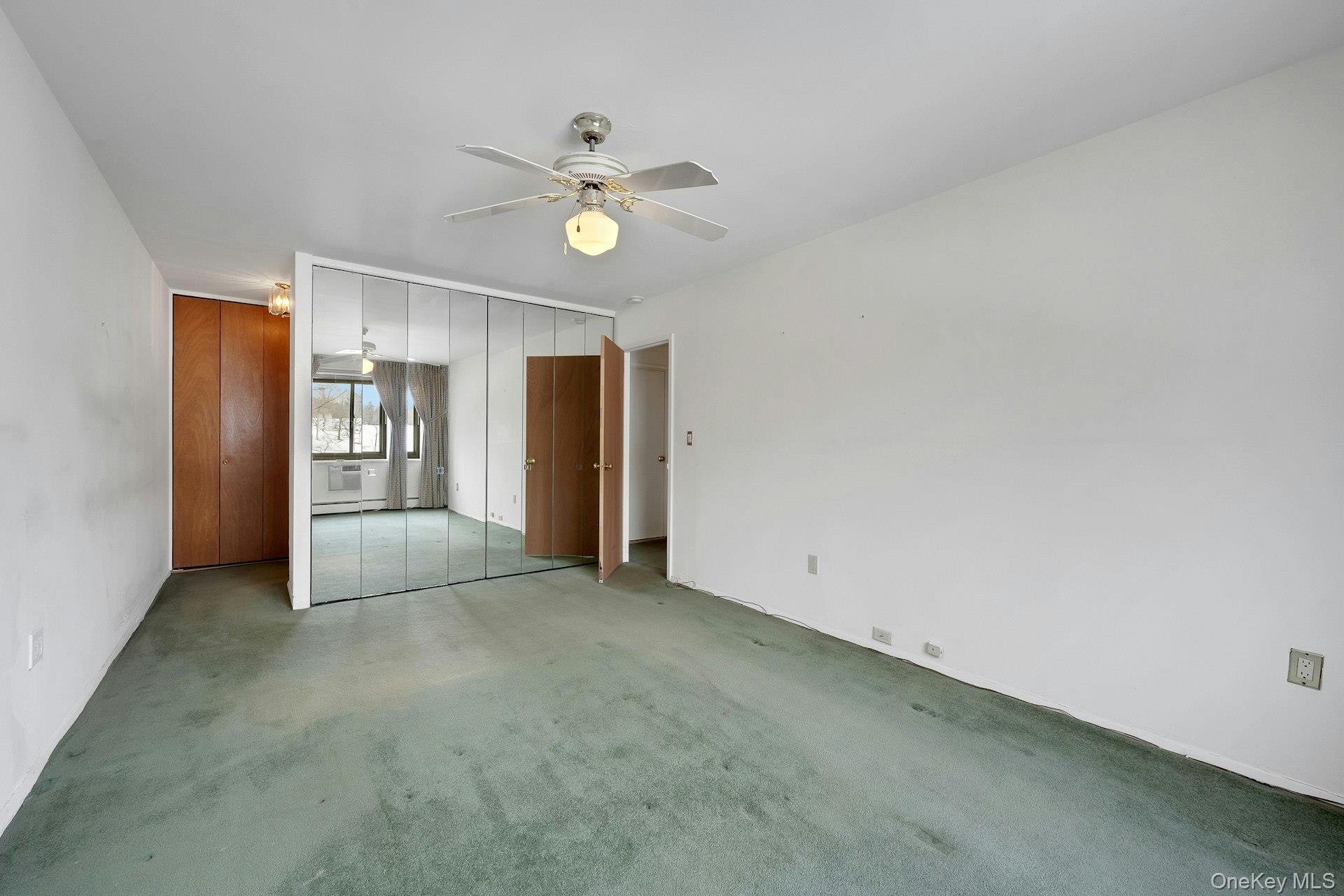 #15 photo, 100 E Hartsdale Avenue, 뉴욕주 Hartsdale , NY 10530