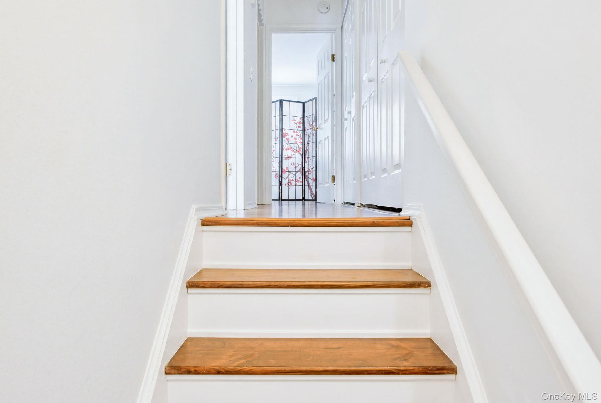 #12 photo, 255 Village Court, Kingston , NY 12401