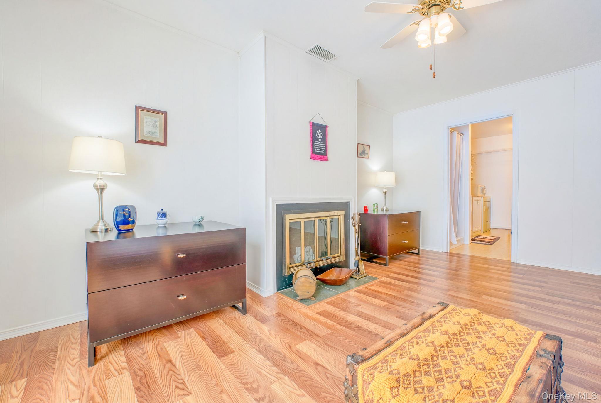 #19 photo, 255 Village Court, Kingston , NY 12401