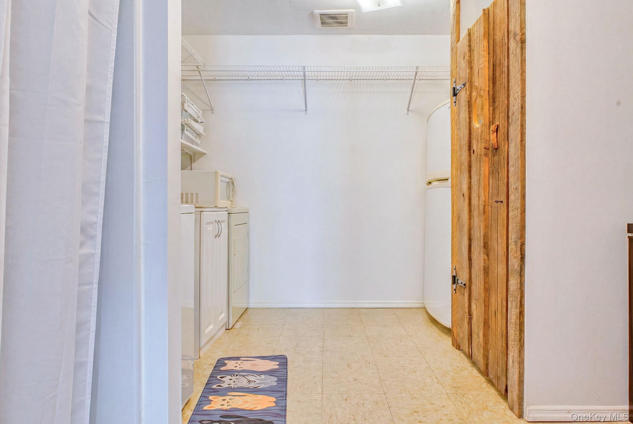 #20 photo, 255 Village Court, Kingston , NY 12401