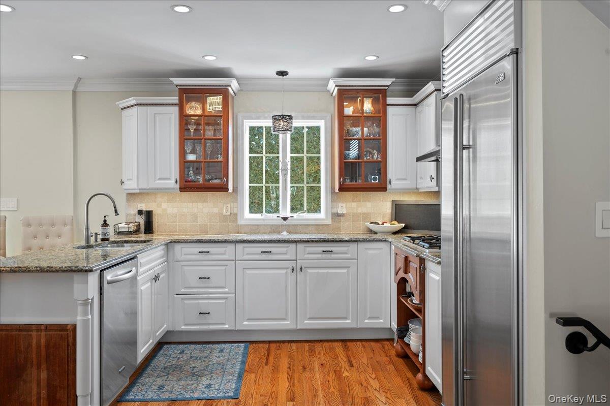 #11 photo, 299 STRATTON Road, New Rochelle , NY 10804