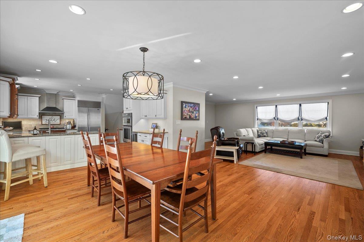 #18 photo, 299 STRATTON Road, New Rochelle , NY 10804