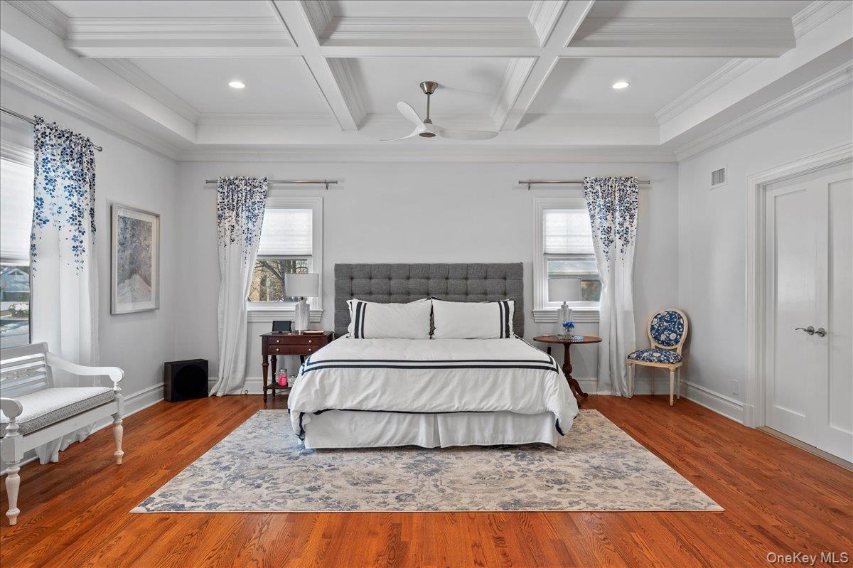 #19 photo, 299 STRATTON Road, New Rochelle , NY 10804