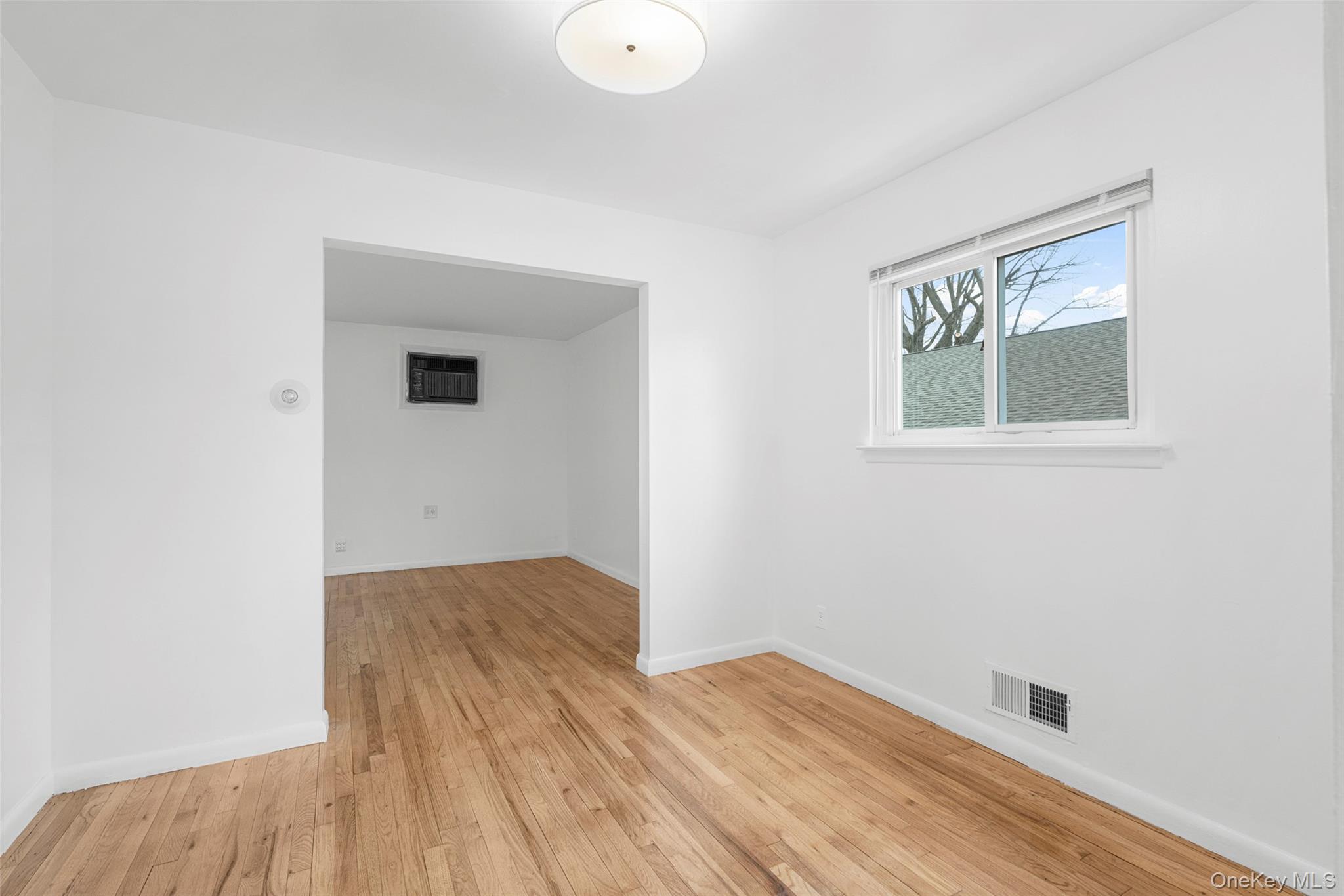 #6 photo, 34 Lockwood Avenue, Yonkers , NY 10701