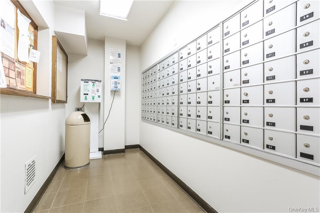 #7 photo, 100 Diplomat Drive, 뉴욕주 Mount Kisco , NY 10549