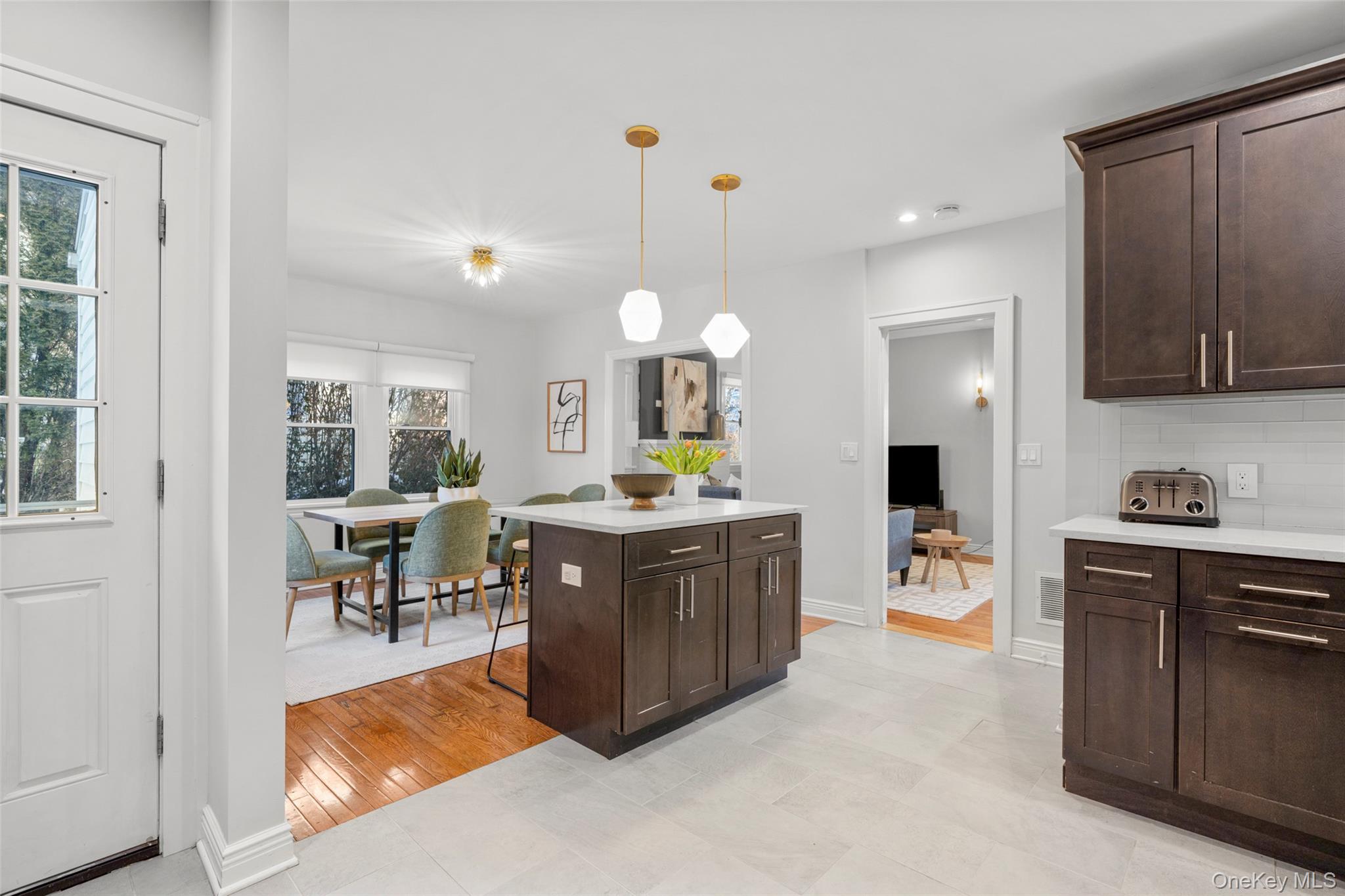 #14 photo, 85 Lakeview Avenue, Scarsdale , NY 10583