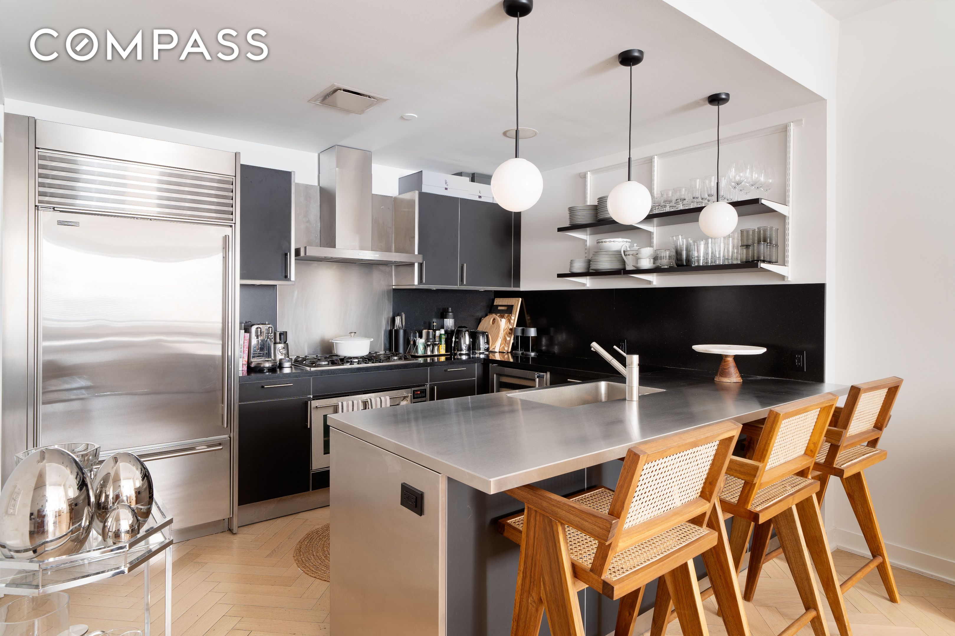 #5 photo, 330 Spring Street, Манхэттен ‖ Hudson Square , NY 10013