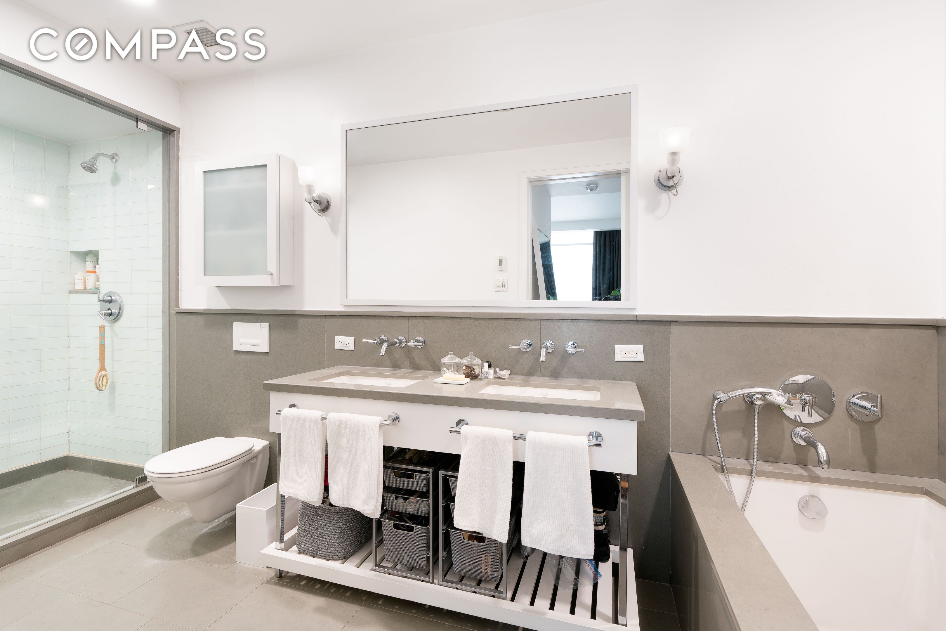 #7 photo, 330 Spring Street, Манхэттен ‖ Hudson Square , NY 10013