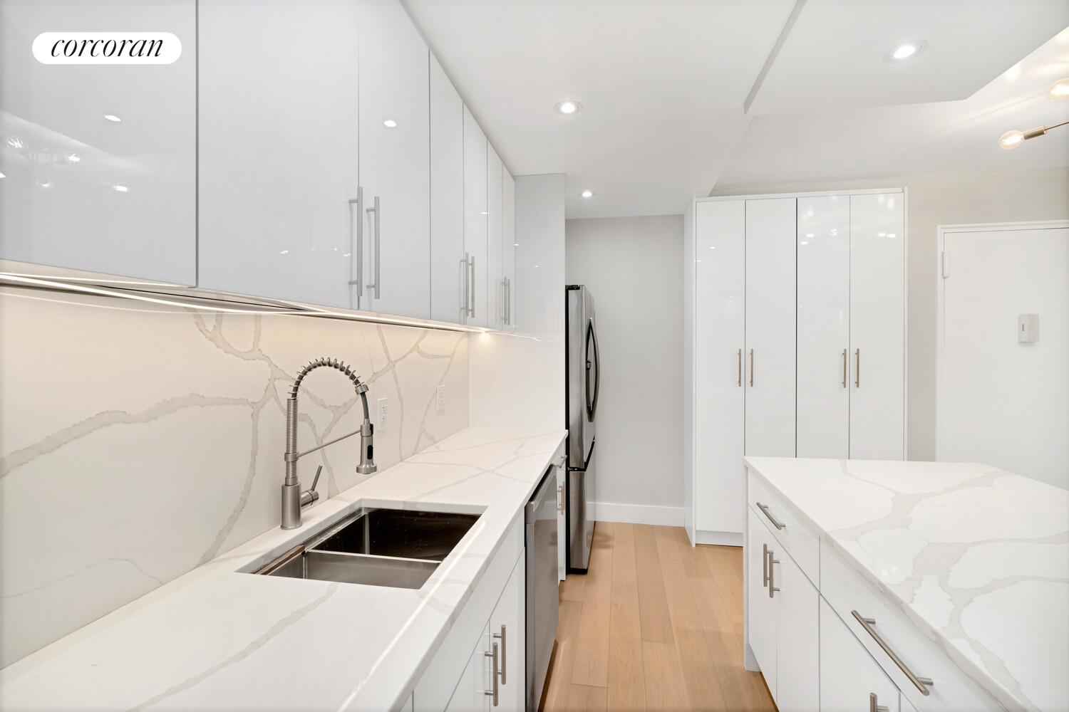 #7 photo, 315 E 72ND Street, Манхэттен ‖ Lenox Hill , NY 10021