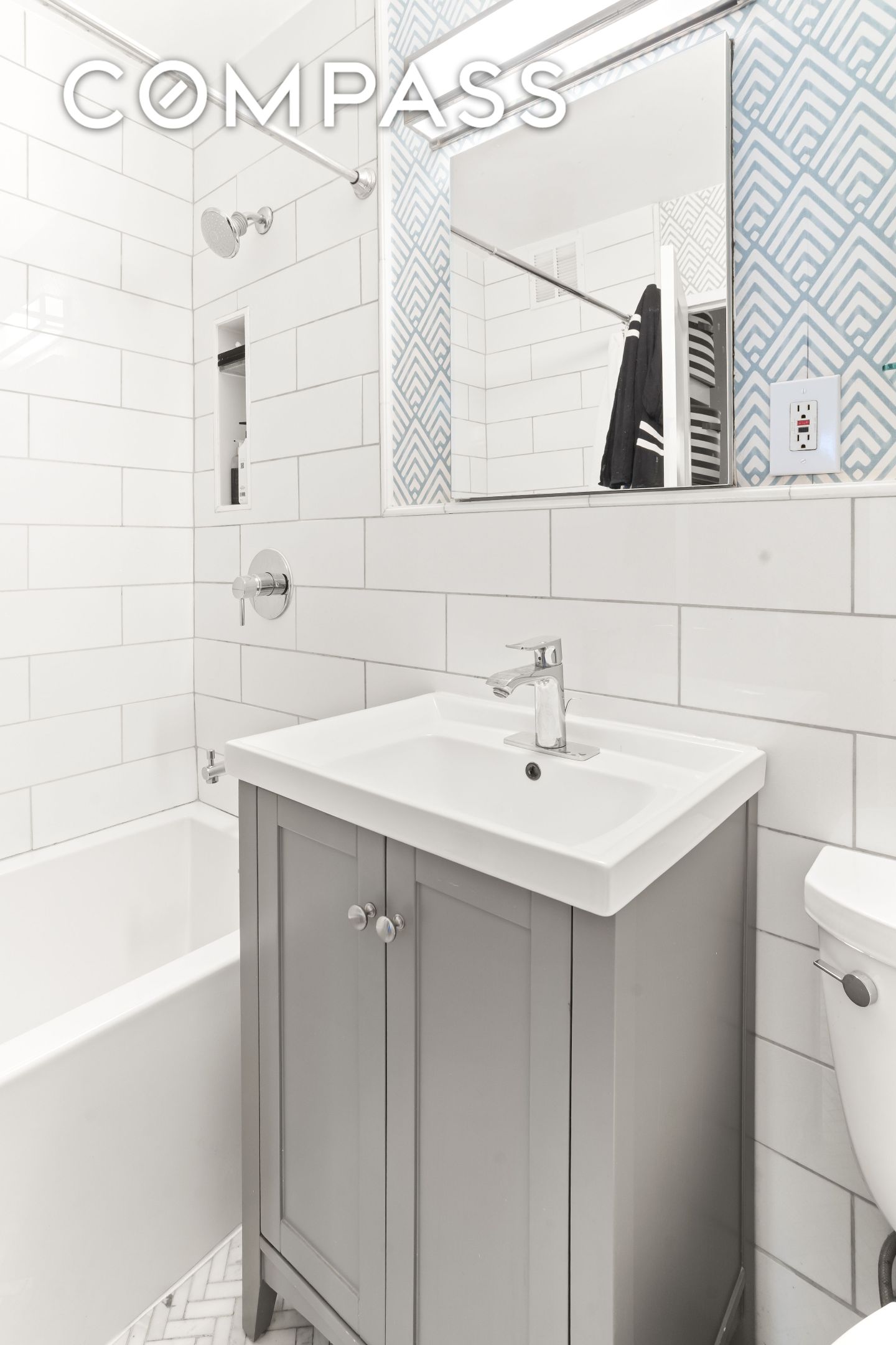 #13 photo, 363 E 76th Street, Lenox Hill , NY 10021