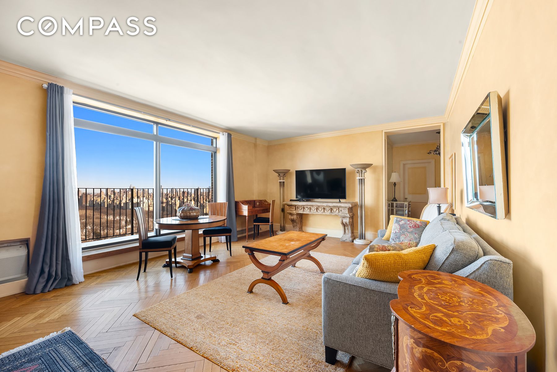 #1 photo, 150 Central Park S, מנהטן Central Park South , NY 10019