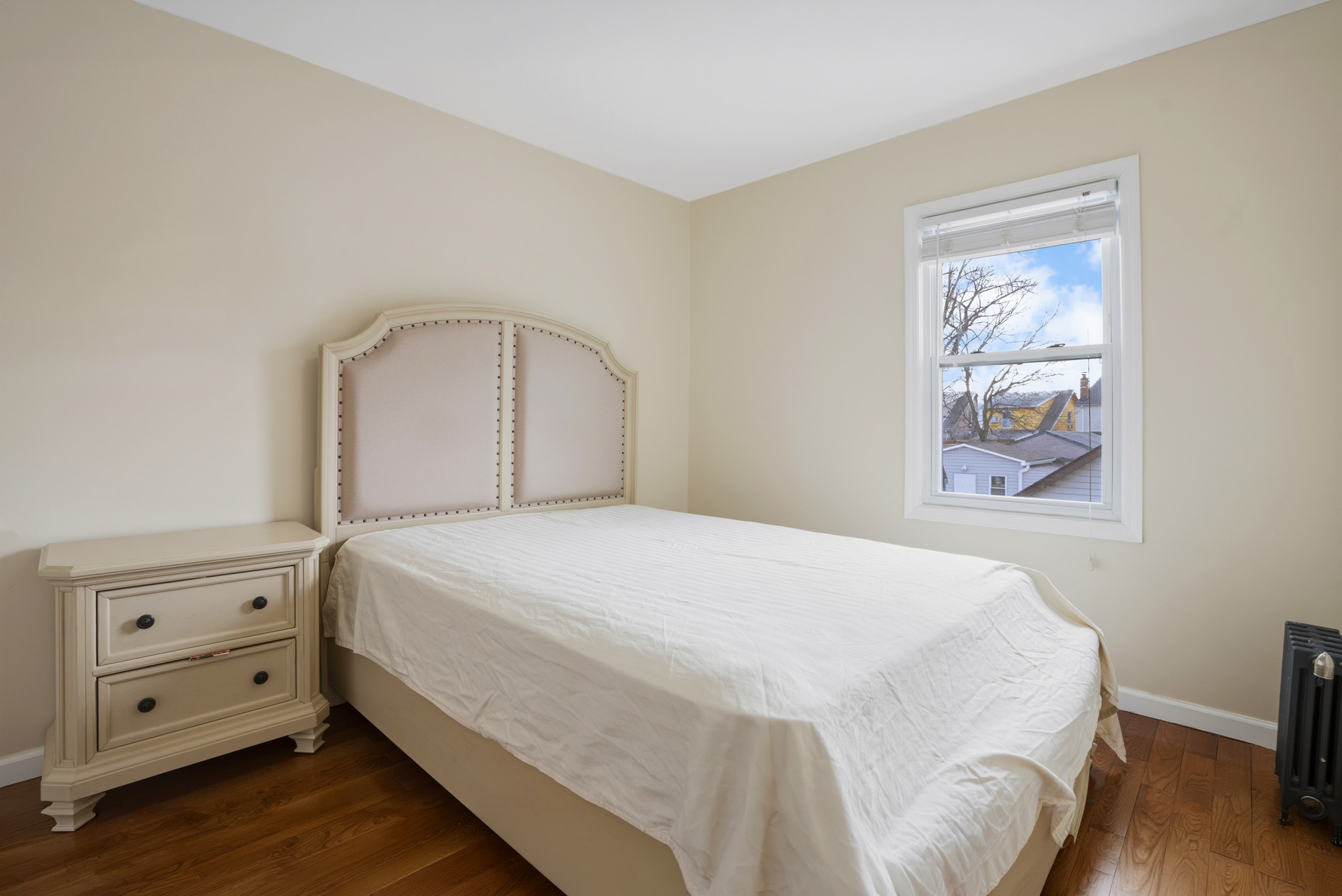 #8 photo, 147-42 Hoover Avenue, Briarwood , NY 11435