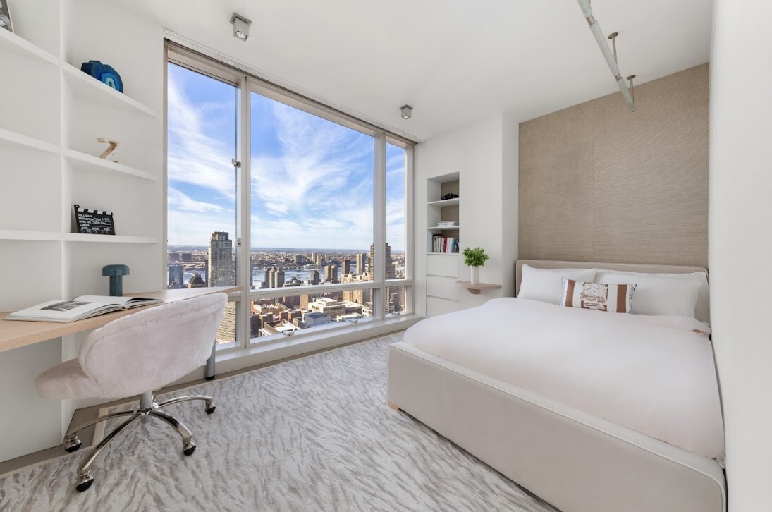 #13 photo, 1 CENTRAL Park W, מנהטן Lincoln Square , NY 10023