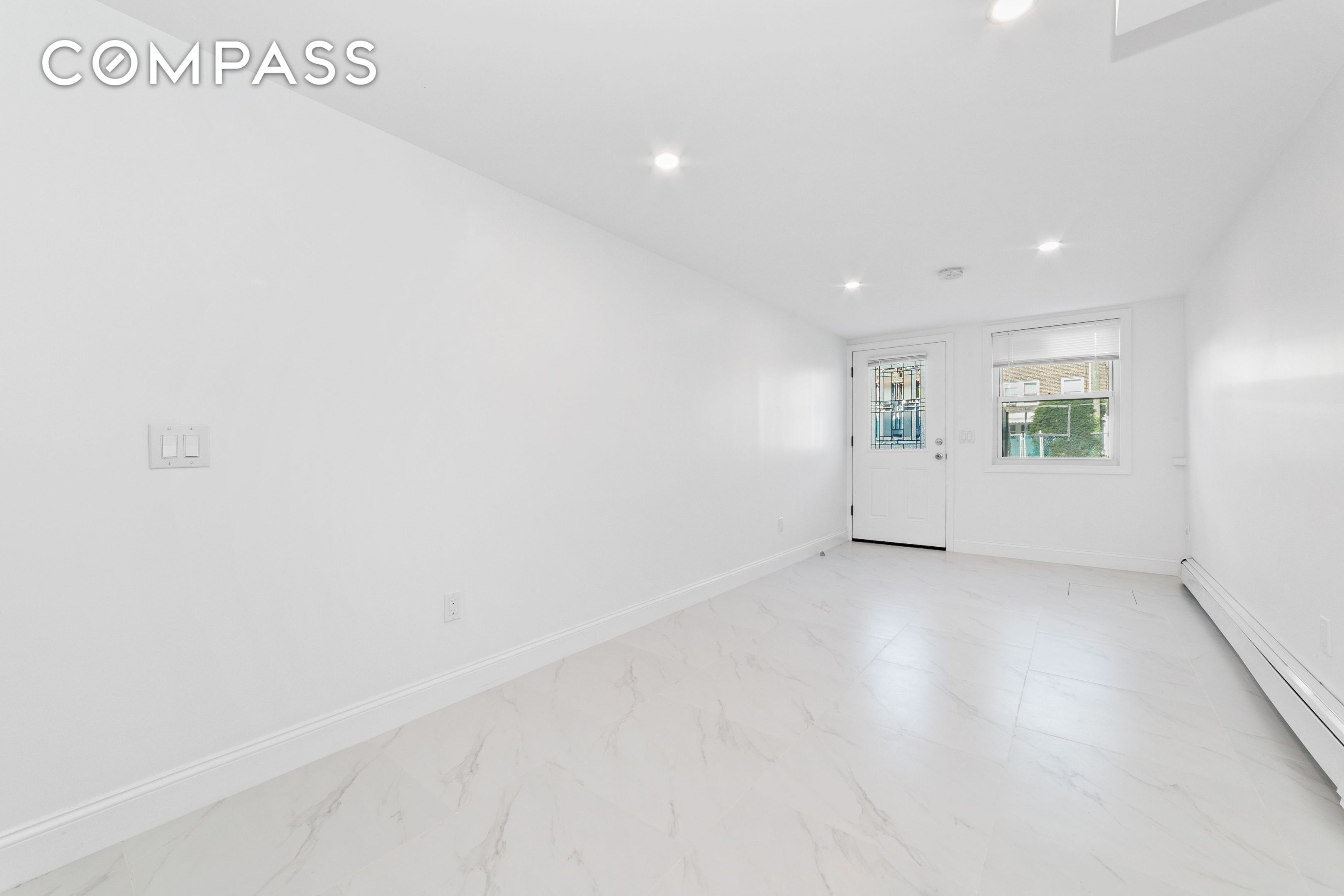 #11 photo, 24-41 82nd Street, 뉴욕퀸즈 Jackson Heights , NY 11370