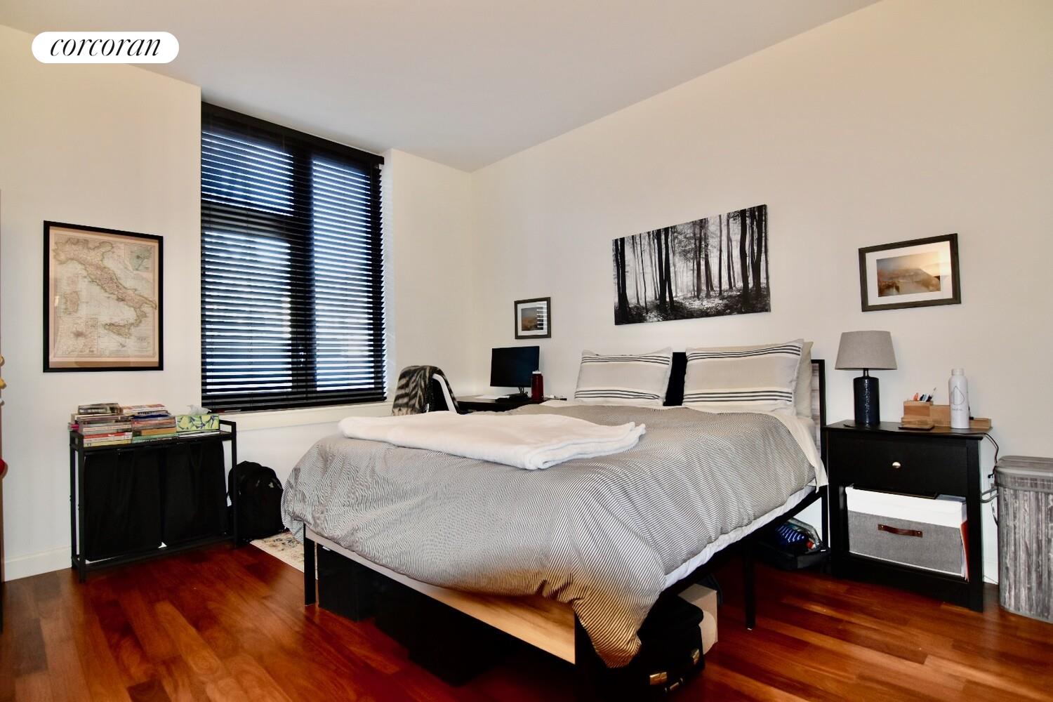 #2 photo, Brooklyn, DUMBO , NY 11201