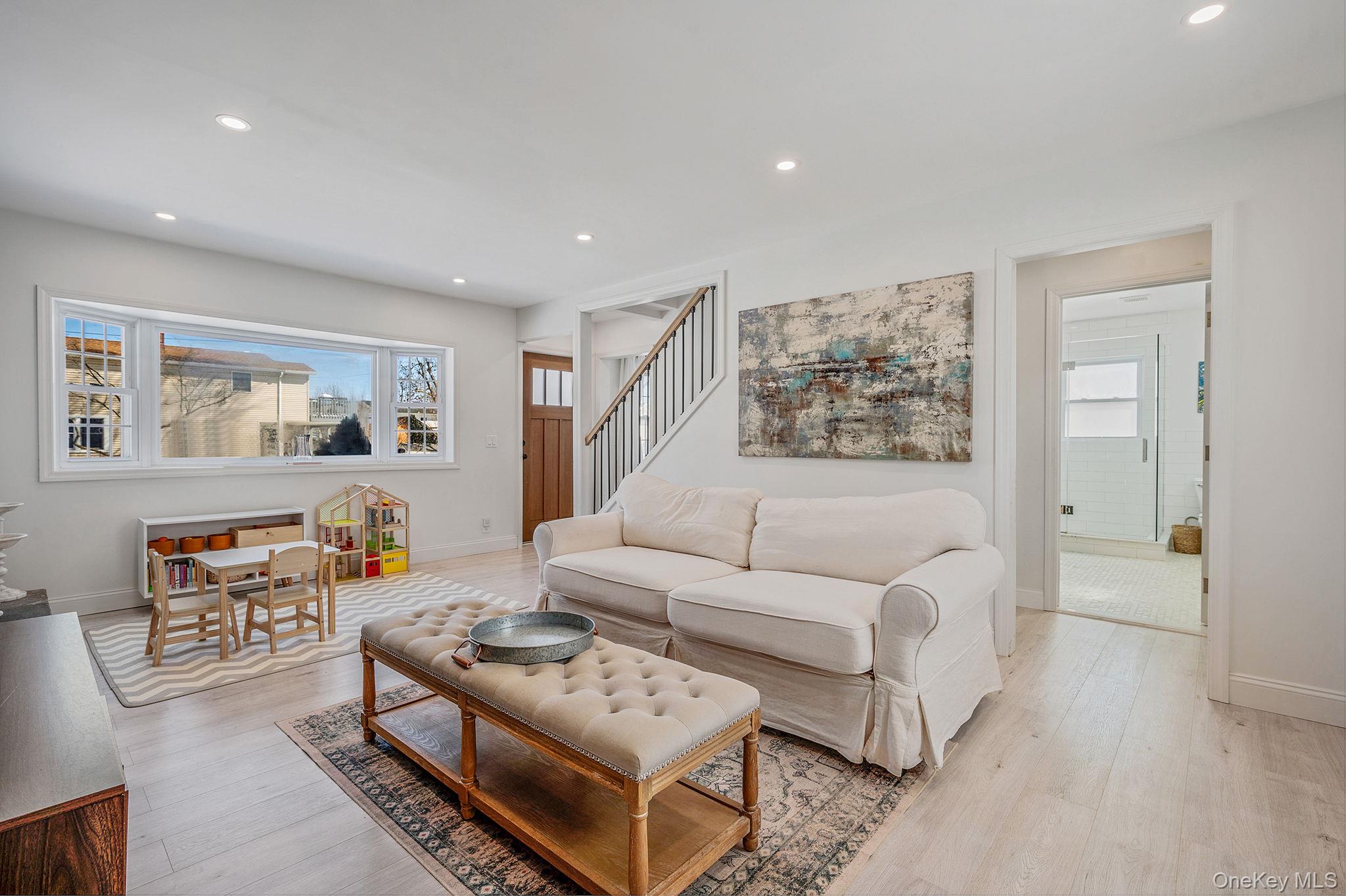 #10 photo, 1972 Russell Street, North Bellmore , NY 11710